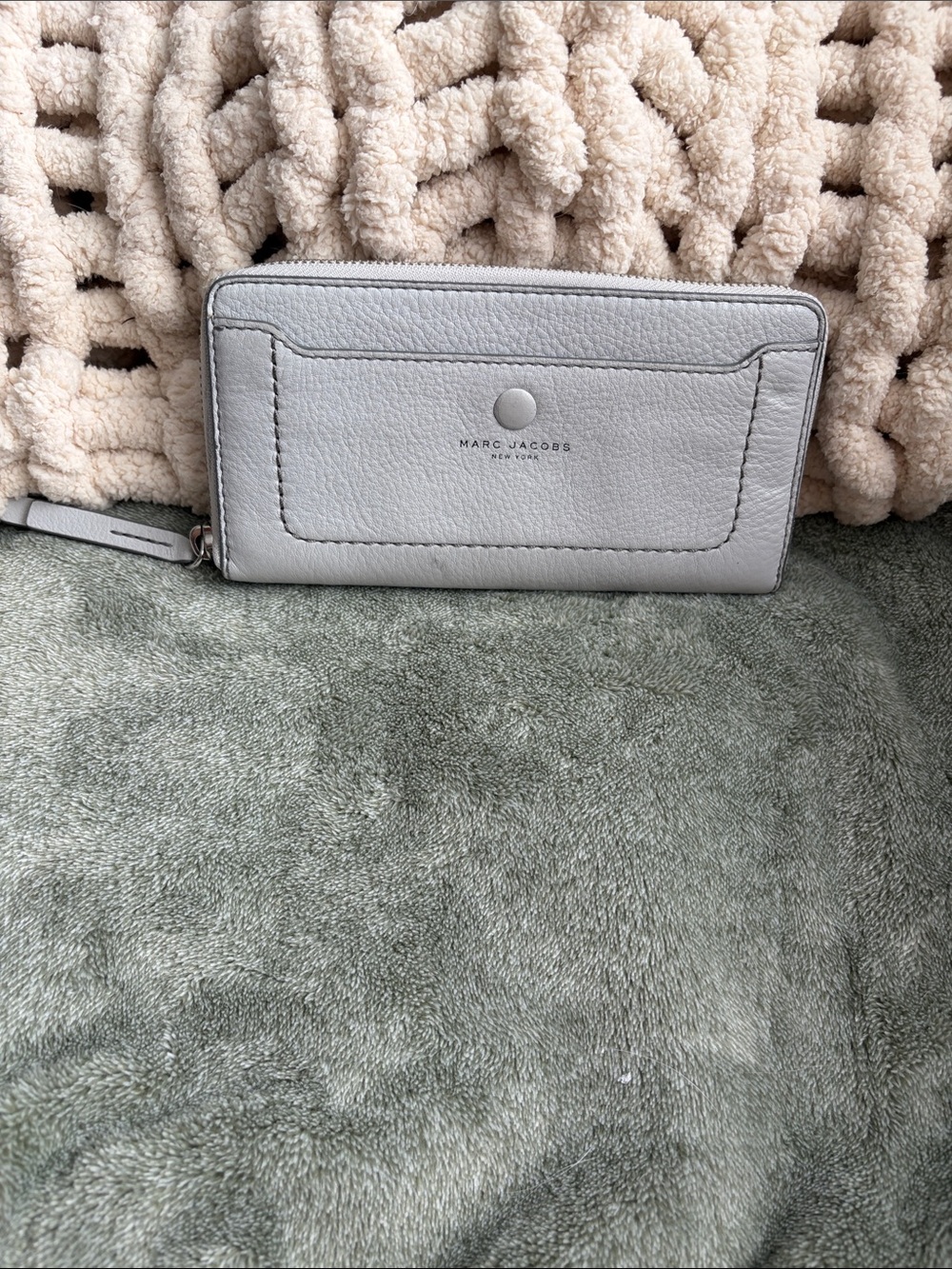Marc Jacobs Pale Gray Leather Zip-Around Wallet